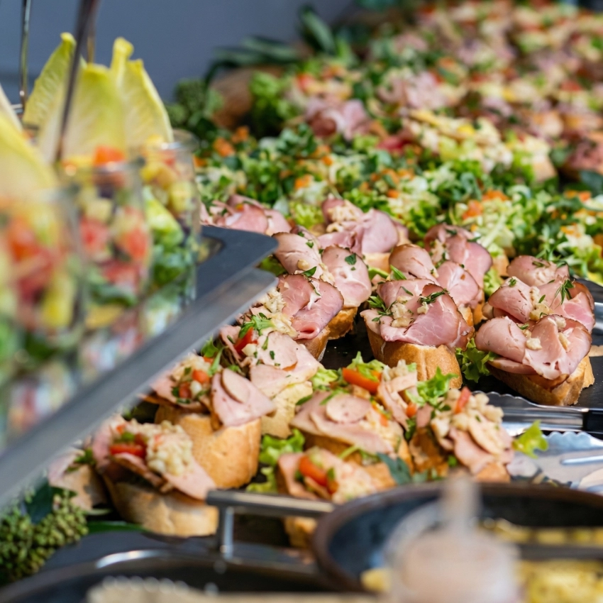 Platte mit Broetchen_Kunst und Culinarium